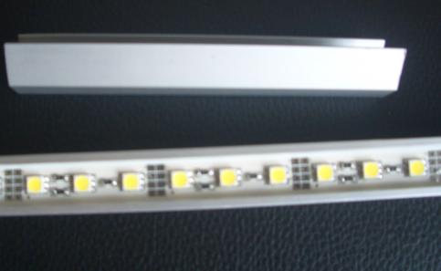 5050 ist nicht wasserdicht Lichtleiste (66 Lampe / m)