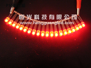 LED mit roten Beinen